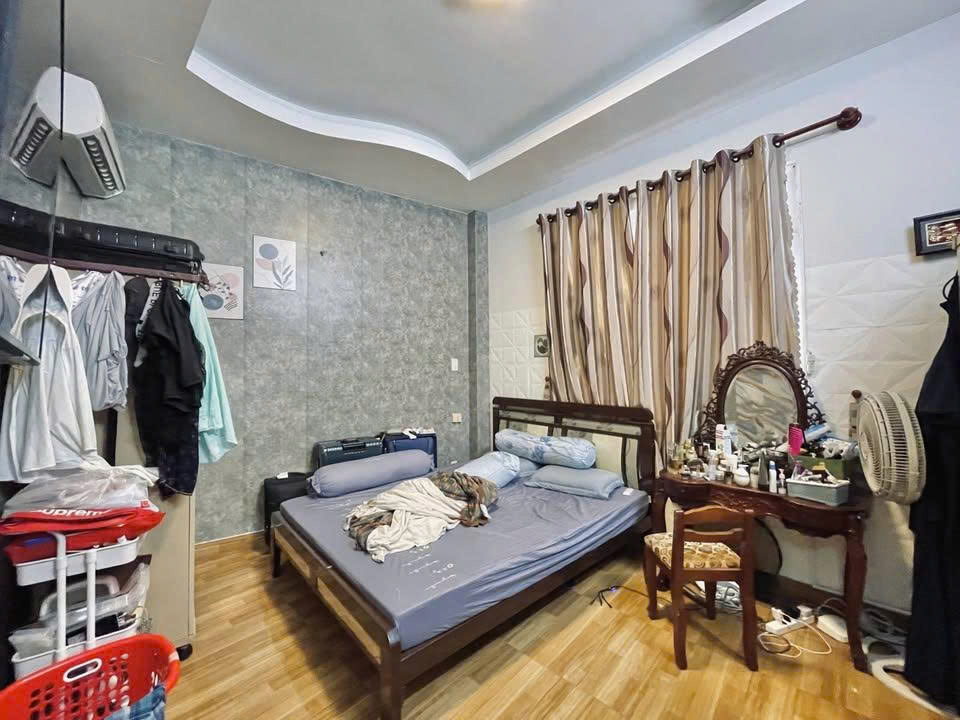 NHỈNH 3.5 tỷ - 41m2 - KD Sầm Uất - Ô TÔ cách nhà 8m - Ngang lớn 4.6m - Ảnh 2